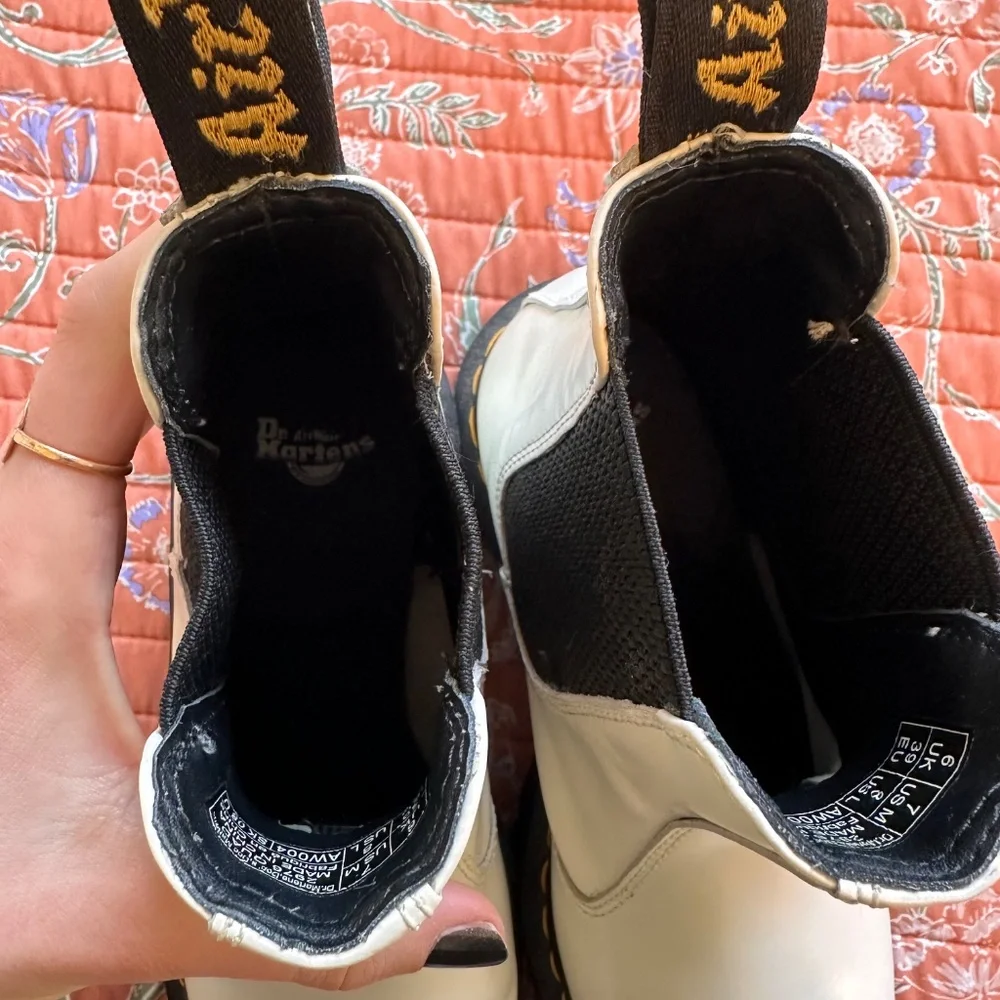 White Quad Platform Chelsea Doc Marten Boots! - Picture 7 of 8